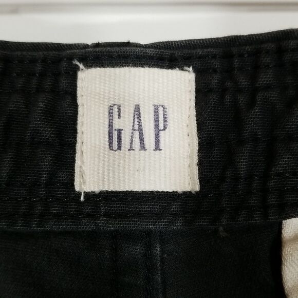 Gap Shorts Women's Size 36 Front And Rear Pockets Belt Loops Distressed Fade - Picture 8 of 10